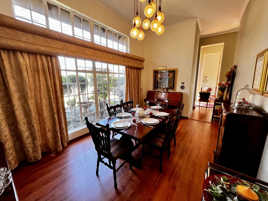 4 Bedroom Property for Sale in Van Der Hoff Park North West